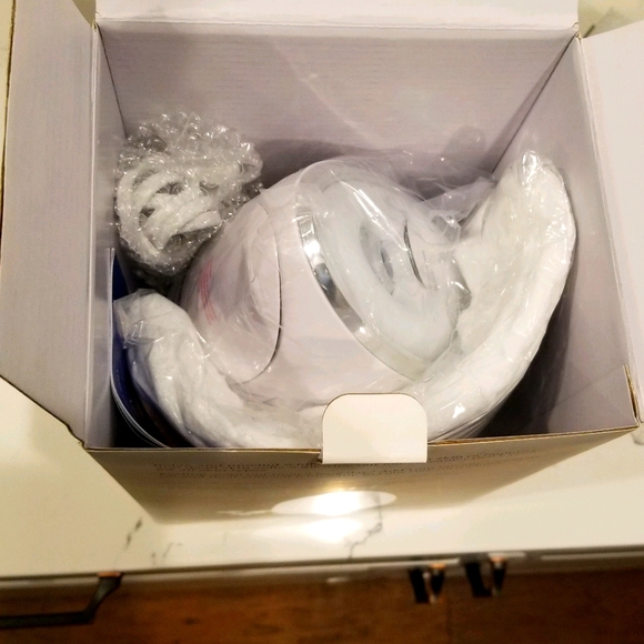 Aira Iconic Facial Steamer - Picture 7 of 8